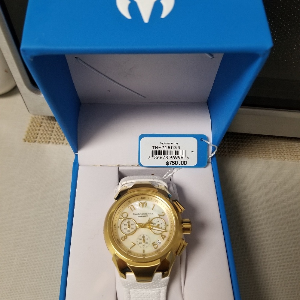 TECHNOMARINE WOMENS SEA WATCH 42mm